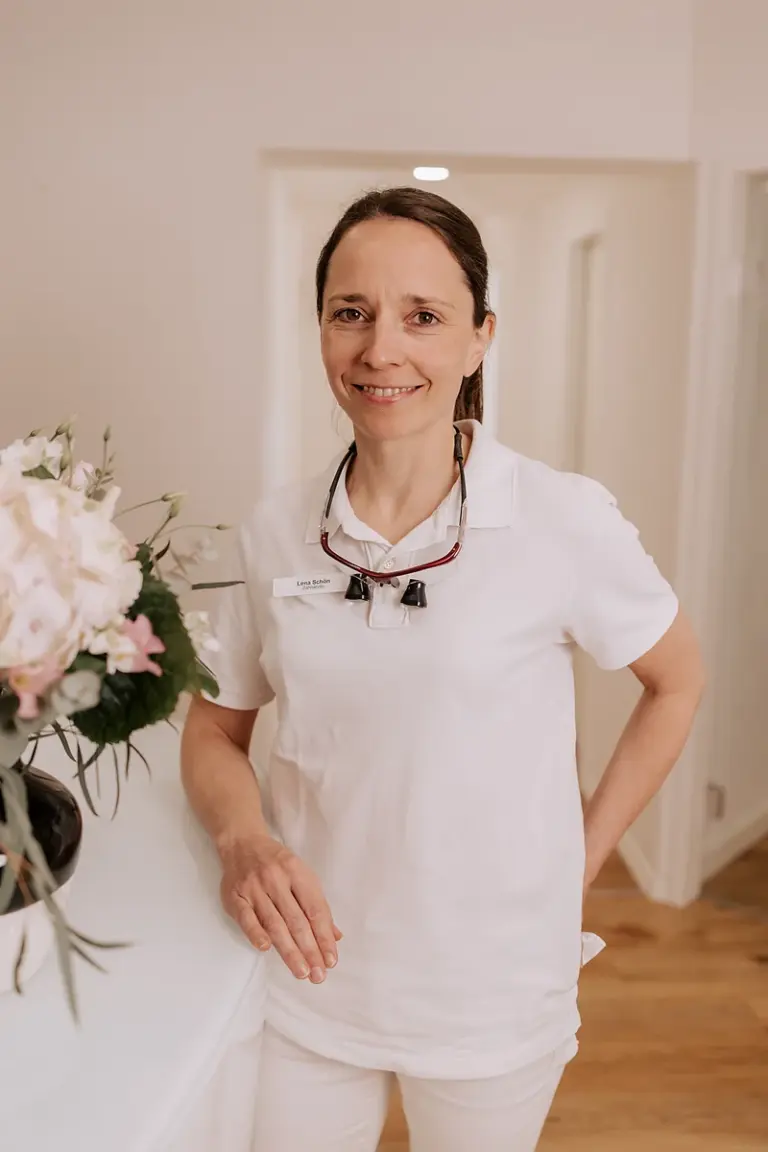 Zahnärztin Lena Schön